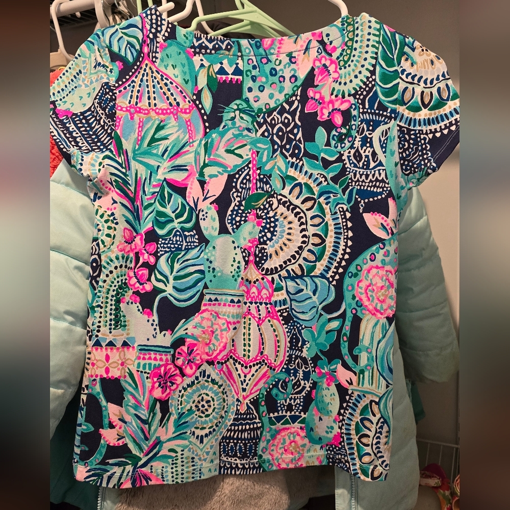 Lilly Pulitzer Alora Short Sleeve Shirt in Looking Sharp XS - Picture 4 of 4